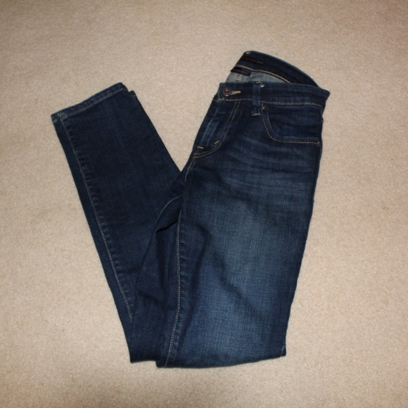 Levi's Mid Rise Skinny Jeans Size 4 - Picture 2 of 7
